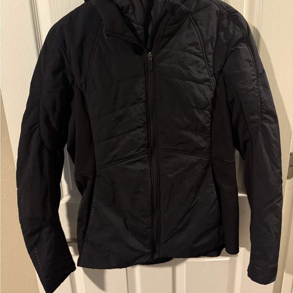 Authentic Women's Lululemon Another Mile Jacket! Size: 14 Color: Black